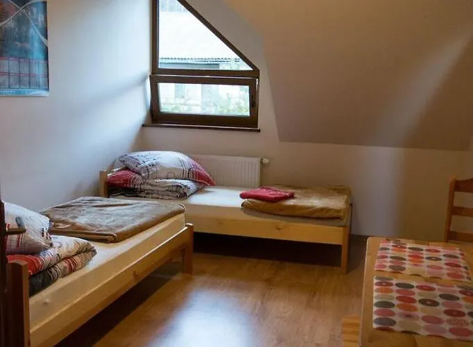 Podzamcze Gospodarstwo agroturystyczne *