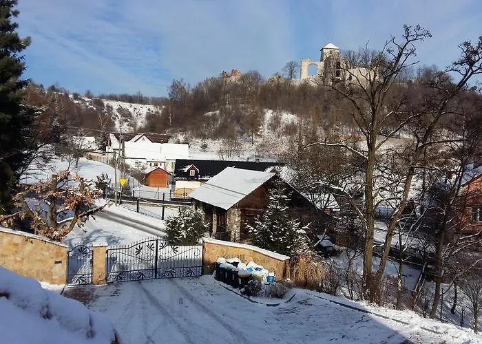 Podzamcze Gospodarstwo agroturystyczne *