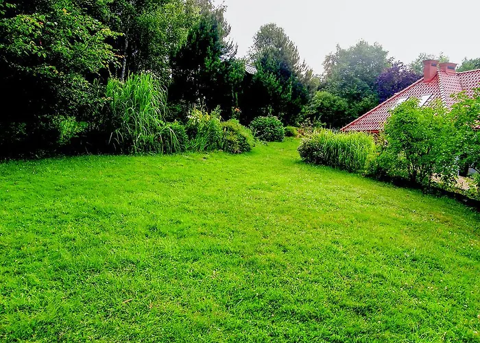 Podzamcze Gospodarstwo agroturystyczne *